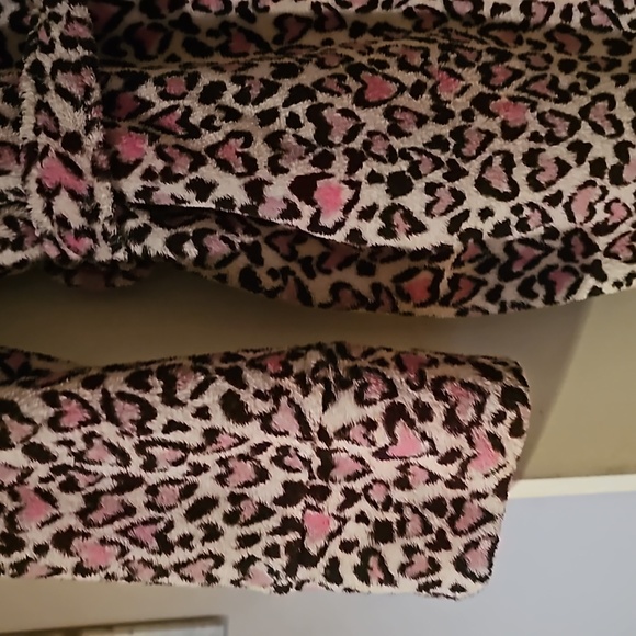 VS bath robe - Picture 8 of 9